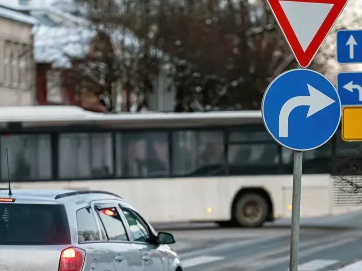 Illegal Left Turn Accident Attorney